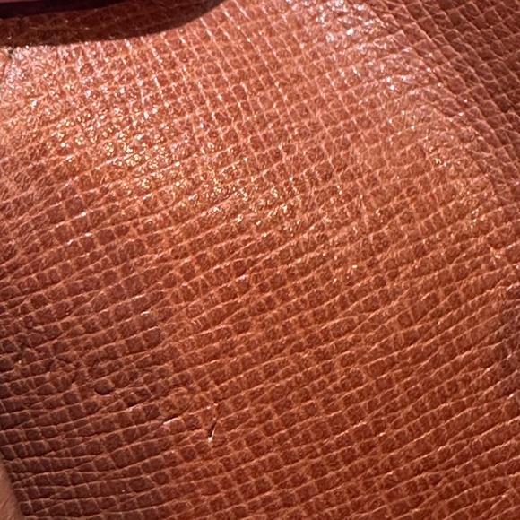 Louis Vuitton Wallet - Picture 8 of 9